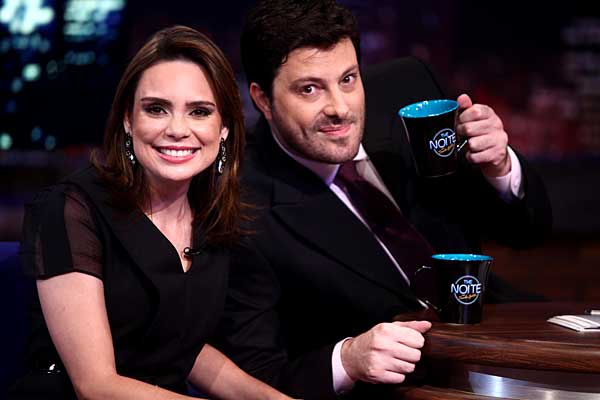 EXCLUSIVO: Com Rachel Sheherazade, Danilo Gentili bate a Globo outra vez e lidera no Ibope