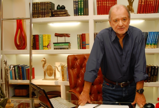 Em ano eleitoral, Record vai produzir seriado político
