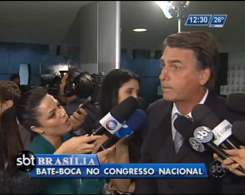 Jornalista da RedeTV! é ofendida verbalmente pelo deputado federal Jair Bolsonaro