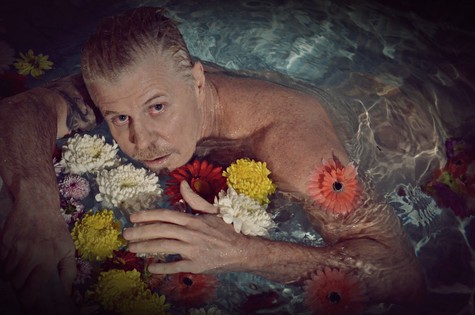 Miguel Falabella faz foto inspirado em ‘Hamlet’