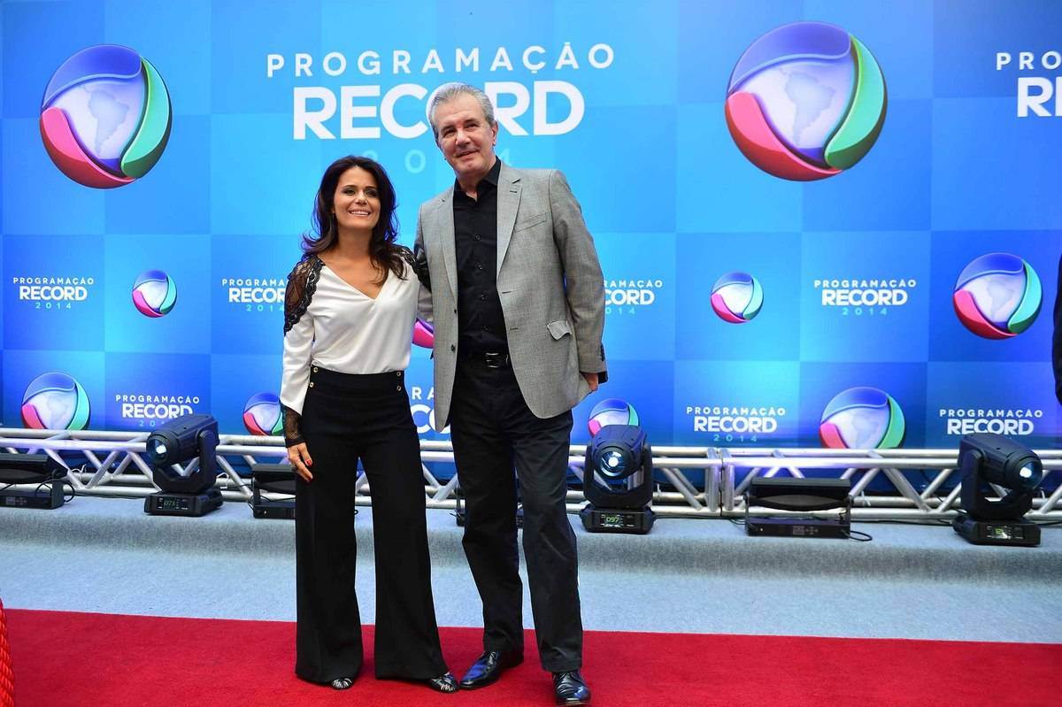RedeTV! e Record planejam seus debates entre candidatos