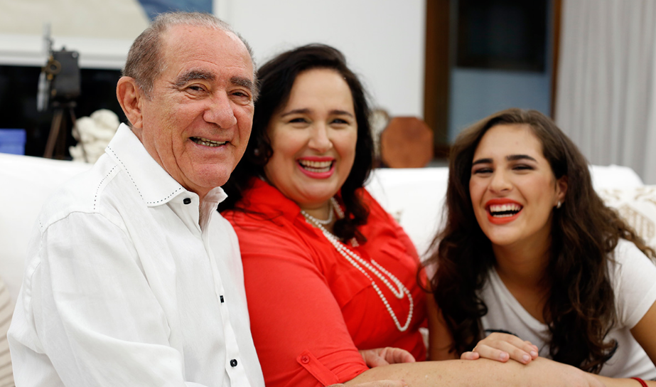 “Sempre tratei os fãs com respeito”, defende-se Renato Aragão sobre acusações