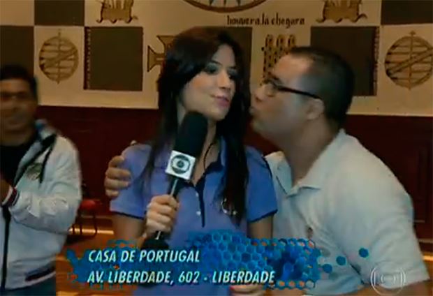 Repórter da Globo é beijada ao vivo, de novo