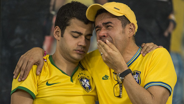 (MURAL DA VERGONHA) Seja "Homi", para de chorar