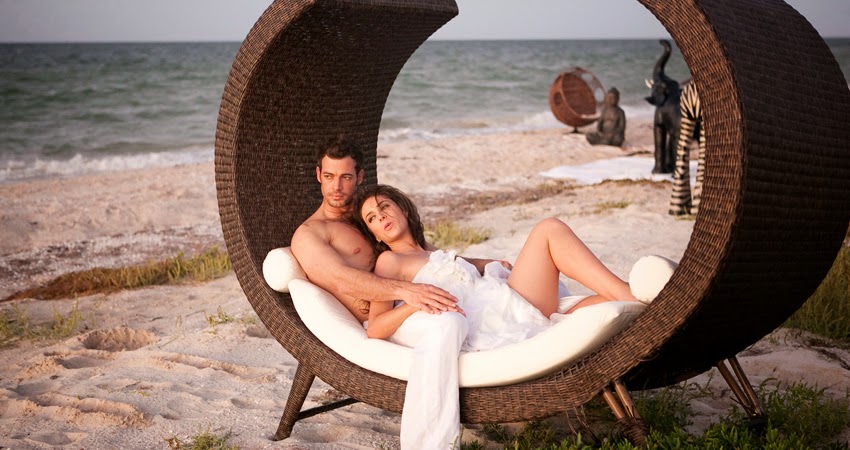 A novela traz de volta o galã de Willian Levy "Cuidado com o Anjo" e Jaqueline Bracamontes de "Rubi"