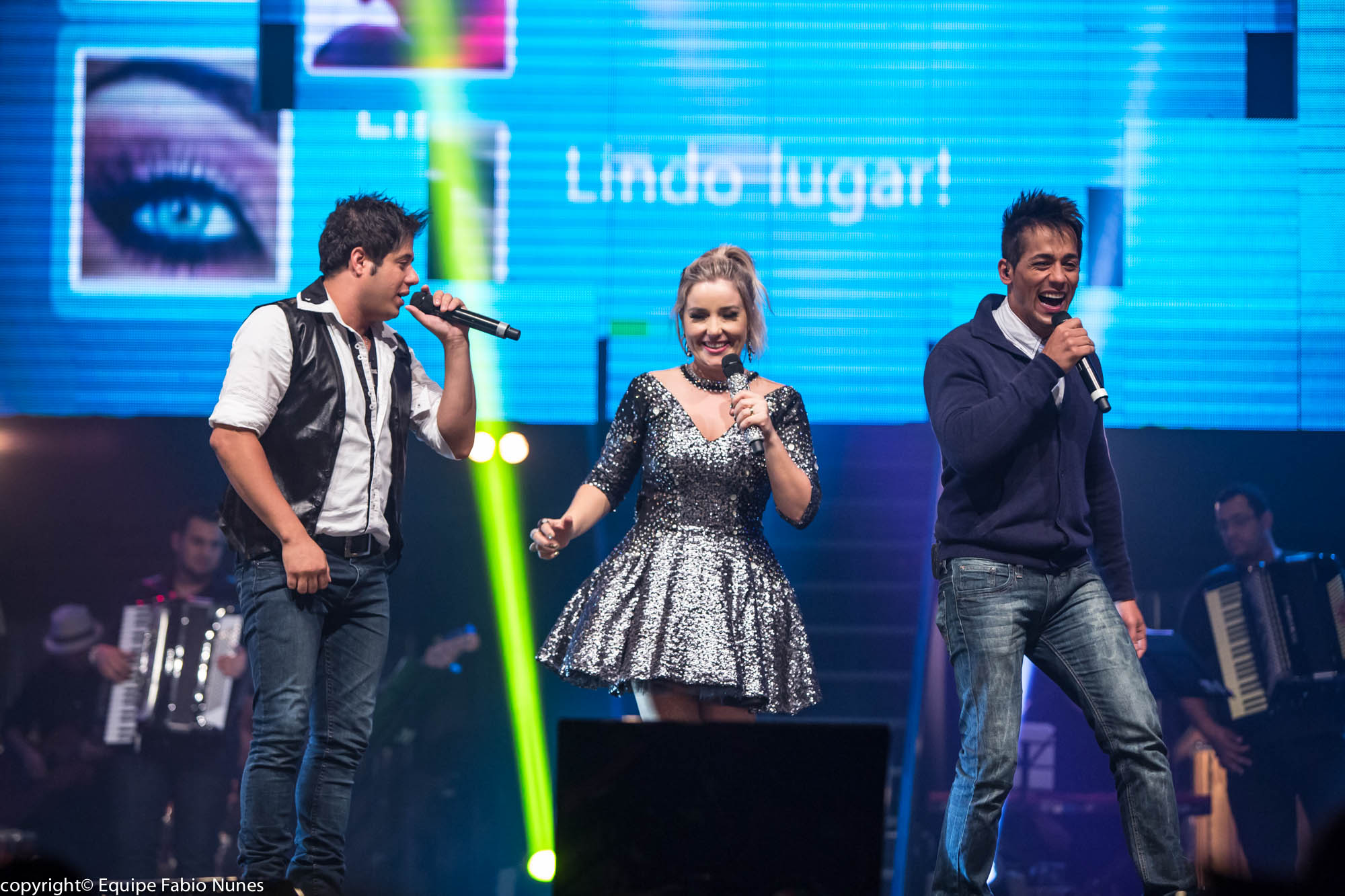 Tuta Guedes cantou com a dupla Hugo e Tiago em seu DVD (Foto: Divulgação)