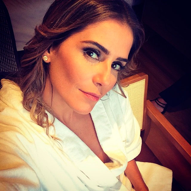 Deborah Secco está ansiosa para estreia do seu novo filme