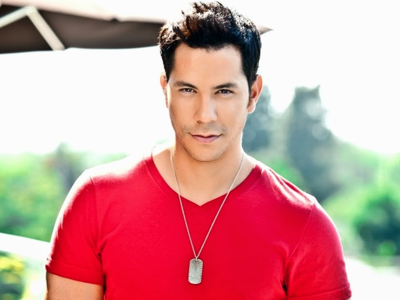 Christian Chávez recebe convite para atuar em telenovela no Brasil