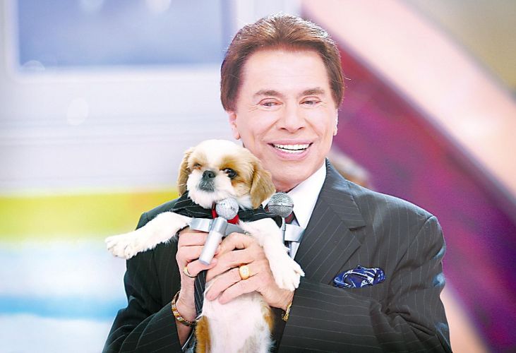 Caricaturas de Silvio Santos são colocadas em exposição no metrô de São Paulo