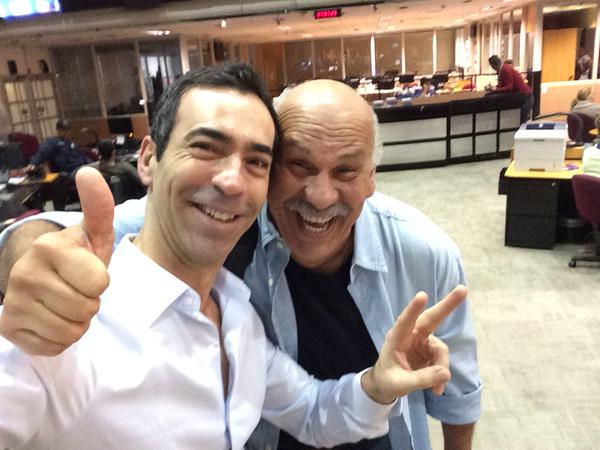 Cesar Tralli e Márcio Canuto na redação da Globo São Paulo; amizade ultrapassa o link ao vivo do "SPTV"