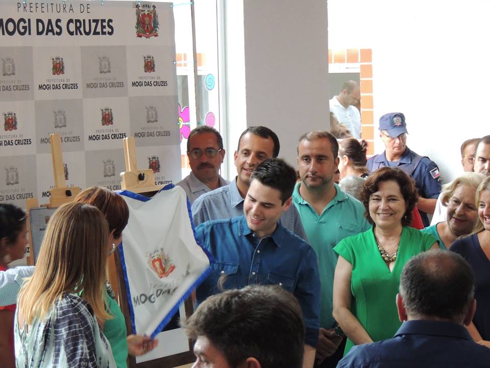 Bacci na inauguração de escola que leva o nome de seu pai