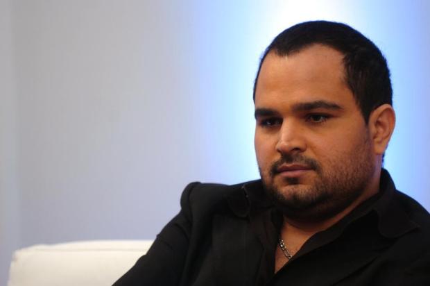 Ex-mulher de Luciano afirma que o cantor é gay