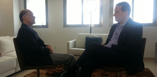Roberto Cabrini entrevista o Bispo Edir Macedo.
