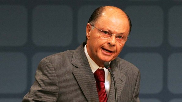 Apresentador da Record assume o comando da Igreja Universal