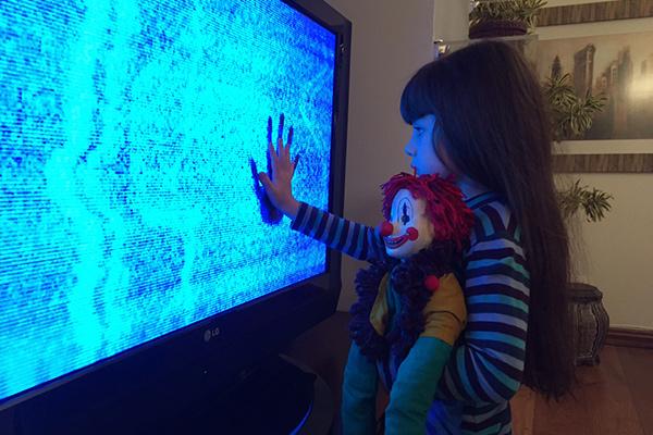 Assista à Câmera Escondida: “Poltergeist – O Fenômeno”