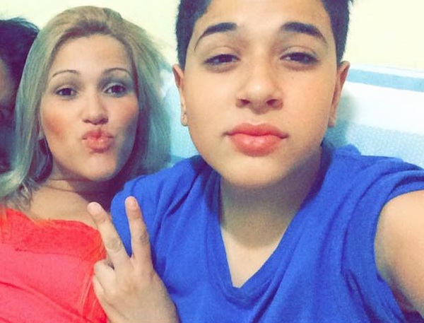 Mulher diz ter filho de 13 anos com cantor Cristiano Araújo