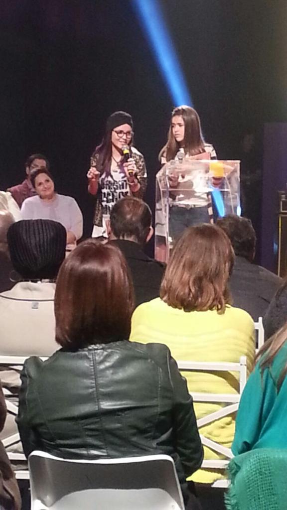 Larissa Manoela e Maisa explicam como serão suas personagens (Foto: Bastidores da TV)