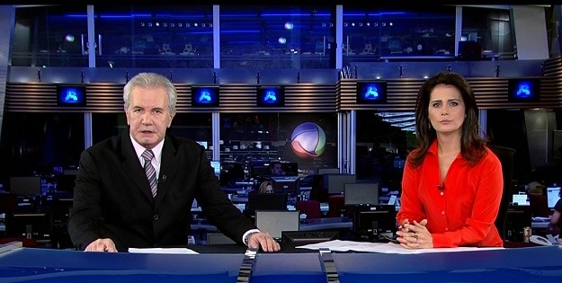 Governo federal favorece a Record com publicidade mais cara