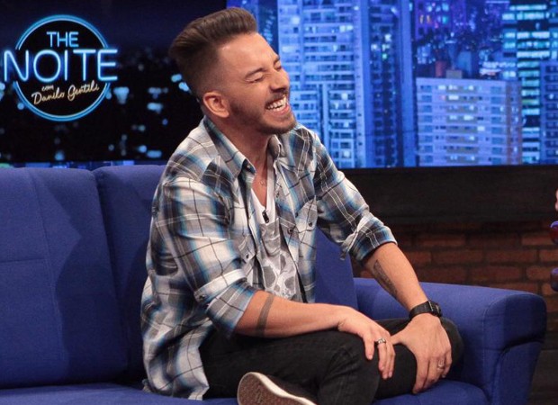 “Ainda me chamam de Sandy e Júnior”, dispara Júnior Lima no “The Noite”