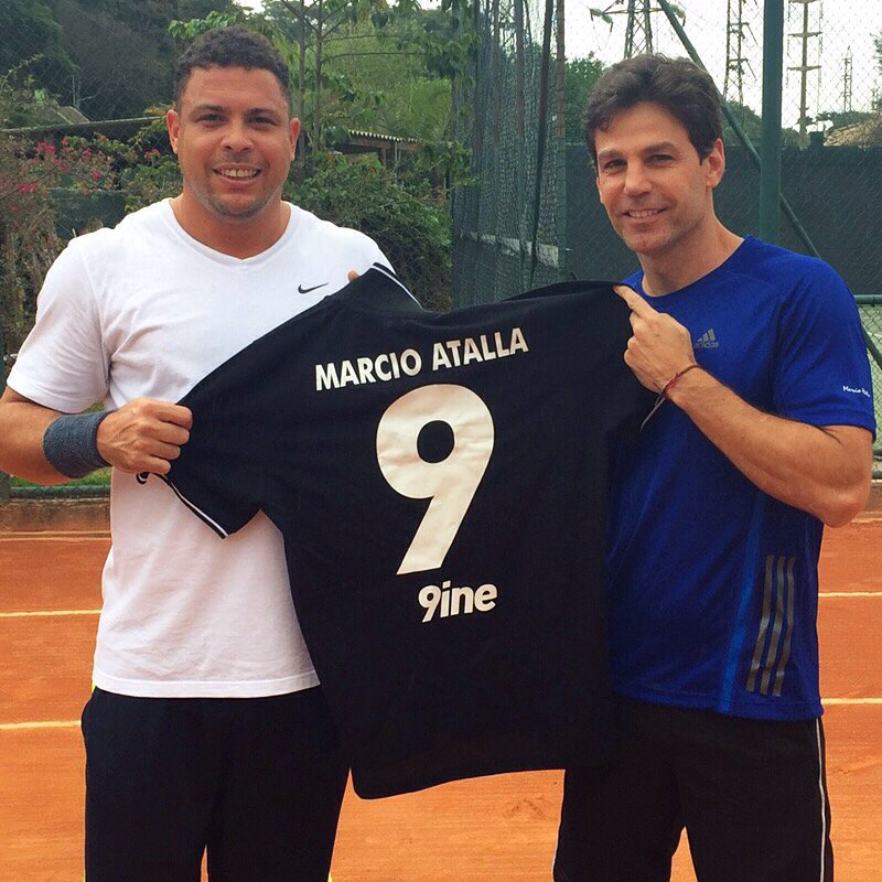 Horas antes de ir para a balada, Ronaldo anuncia parceria com o educador físico Marcio Atalla