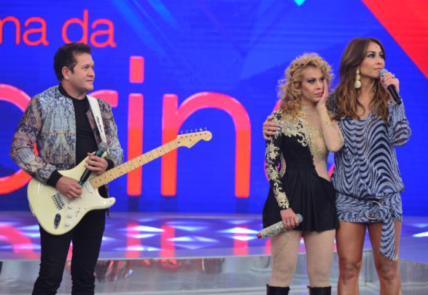 No “Programa da Sabrina”, Joelma chora ao se despedir do Calypso; Veja o vídeo