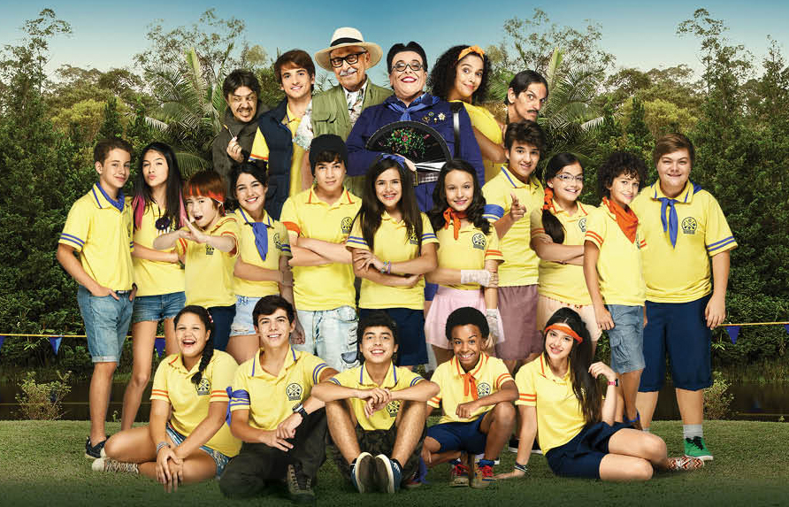 Elenco do filme “Carrossel” agita o palco do “Domingo Legal”