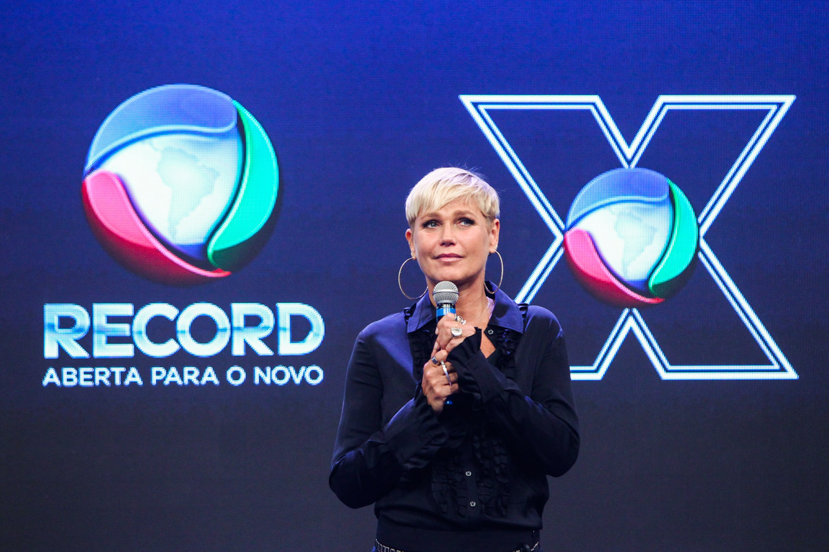 Michel Teló outros artistas estão proibidos de participar do programa da Xuxa na Record