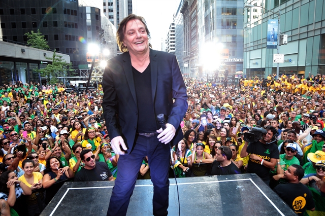 Fábio Jr. critica governo durante show da Globo em Nova York
