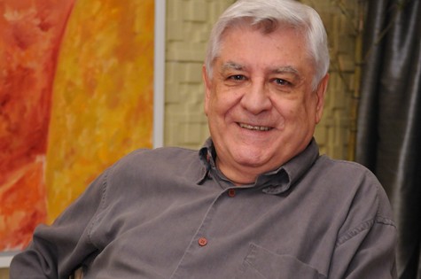 Lauro César Muniz prepara sinopse de novela das 21h para a Globo