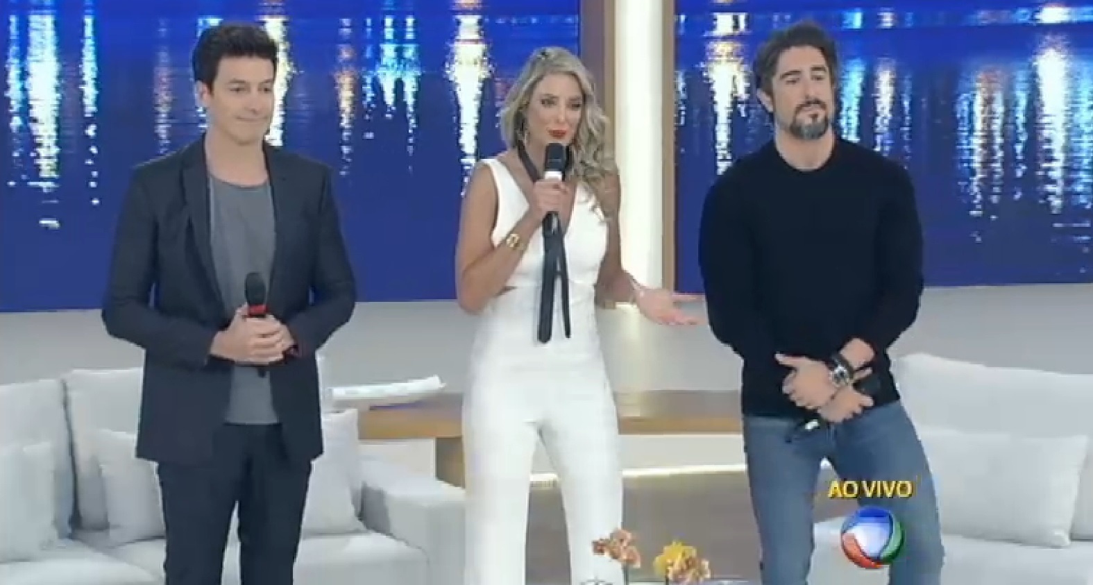 Record provoca mal-estar com escolha de apresentadores para substituir Xuxa