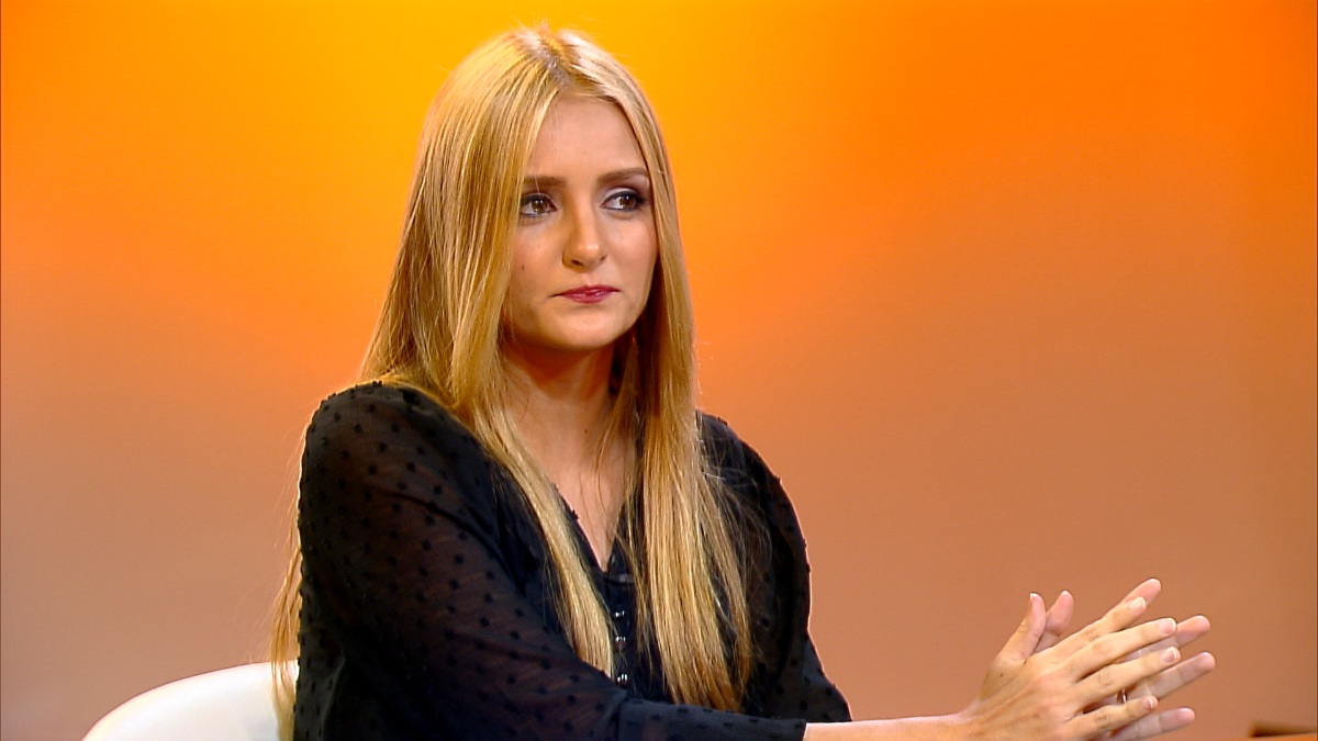 Gugu entrevista com exclusividade a brasileira que leiloou a própria virgindade