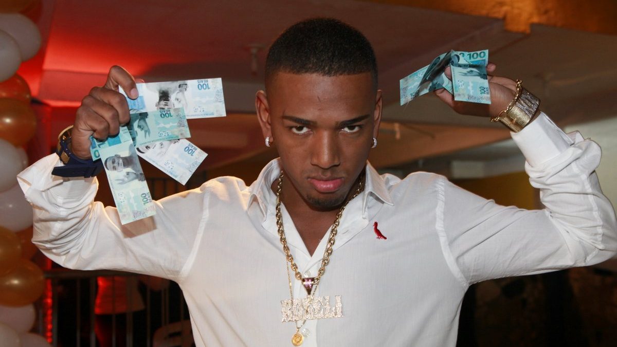 Patrocinadores exigem expulsão de Nego do Borel do reality “A Fazenda 13”