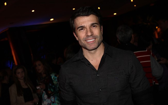 Jarbas Homem de Mello assina com a Globo