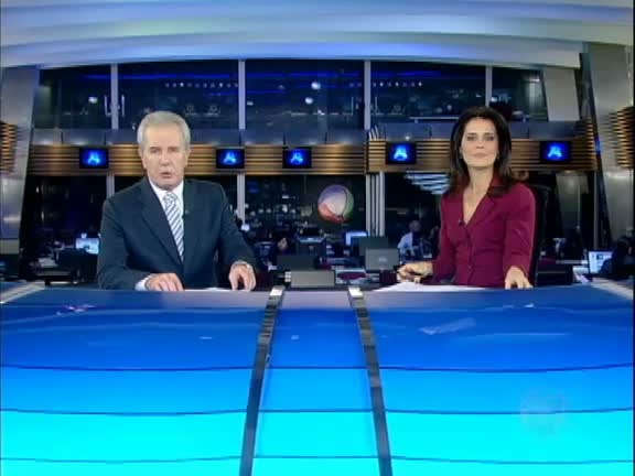 Com ajuda de “Os Dez Mandamentos”, “Jornal da Record” tem melhor audiência desde 2010