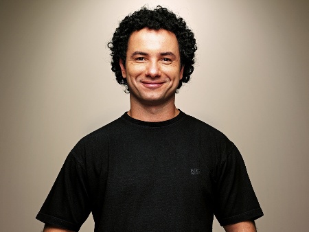 Marco Luque fala sobre o mais difícil da separação: “Conversa com as minhas filhas”