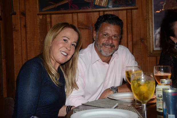Empresário desmente namoro com Zilu, ex de Zezé: “Estamos nos conhecendo”