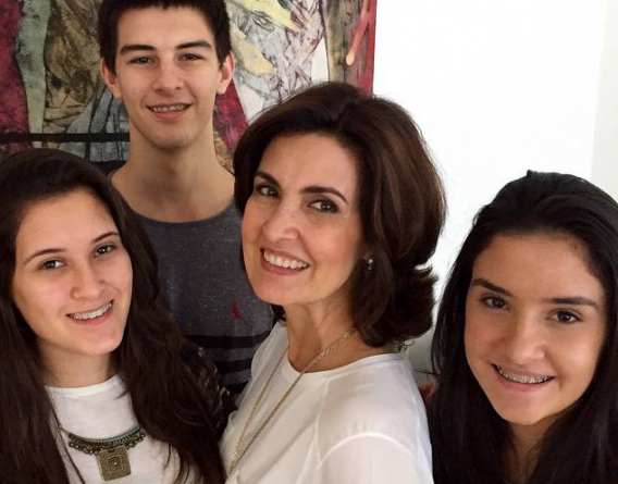 Globo nega que filhos de Fátima Bernardes e William Bonner sejam estagiários na emissora