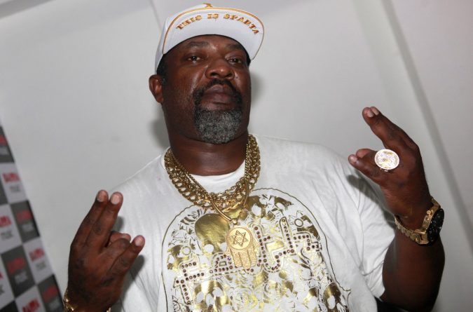 Mr. Catra ironiza falta de atitude de homens no “BBB 16”: “Vou dar aula”