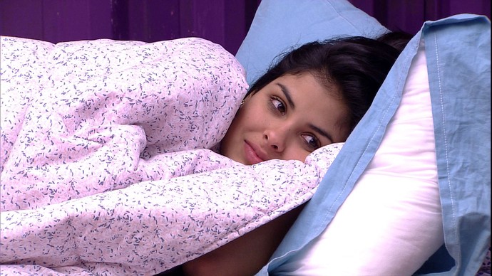 “BBB 16”: Munik relembra beijos em Laham: “Que raiva daquele menino”