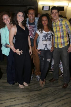 Elenco da primeira versão de “Chiquititas” vão juntos a peça teatral em São Paulo