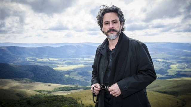 “Os Dez Mandamentos” substituirá “Império” no horário das 21h; entenda