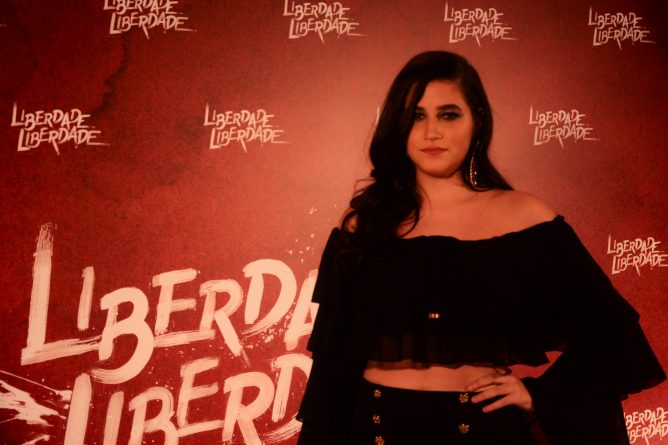 (Yasmin Gomlevsky será Vidinha/Paulo Carvalho/Bastidores Da TV)