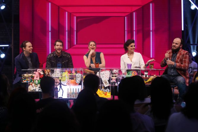 Dadá Coelho e Rafinha Bastos participam dos primeiros episódios de “A Pergunta Que Não Quer Calar” no Multishow