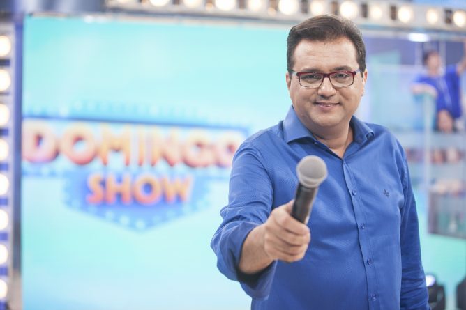 É oficial! TV Record decide suspender Geraldo Luís definitivamente do “Domingo Show”
