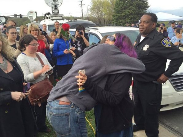 Irmãos de Prince fazem barraco em reunião sobre divisão de bens