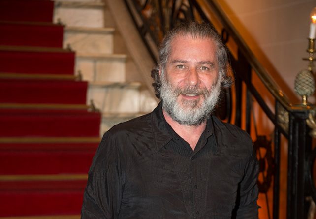 Leopoldo Pacheco viverá mendigo milionário em “O Sétimo Guardião”