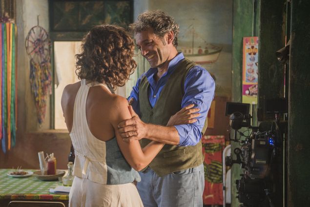 Em pesquisa encomendada pela Globo, público apoia romance entre Santo e Tereza