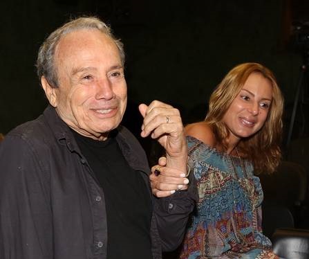 Stênio Garcia revela experiência com viagra: “Nunca mais uso”