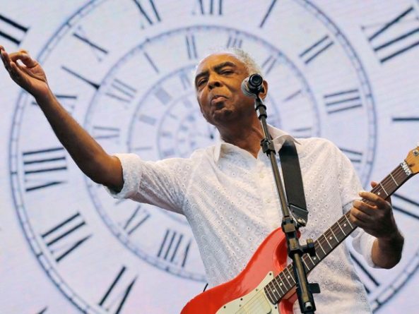 Gilberto Gil volta a ser internado em São Paulo