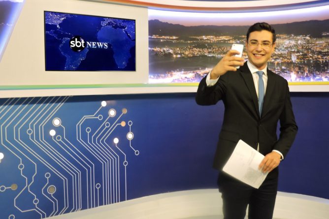 Apresentador do SBT SC aproxima telespectadores da TV através do SnapChat